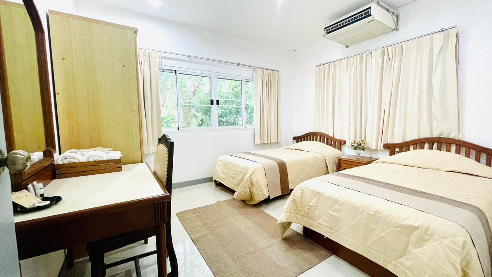 Hotel Baan Ing Khao Pak Chong Exterior foto