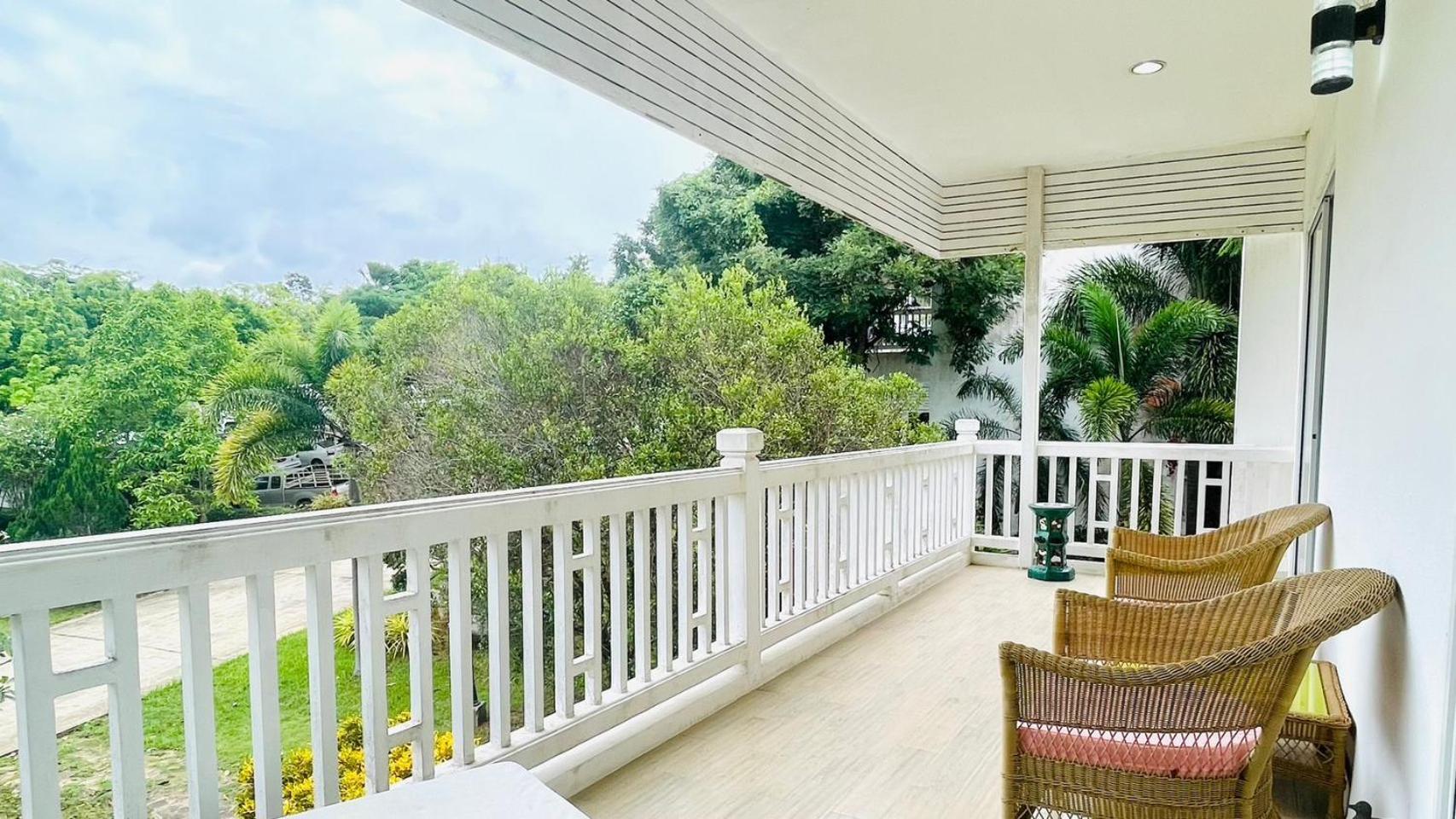 Hotel Baan Ing Khao Pak Chong Exterior foto
