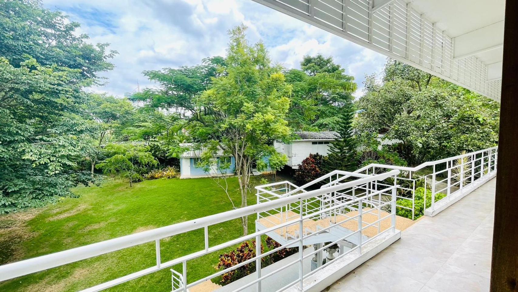 Hotel Baan Ing Khao Pak Chong Exterior foto